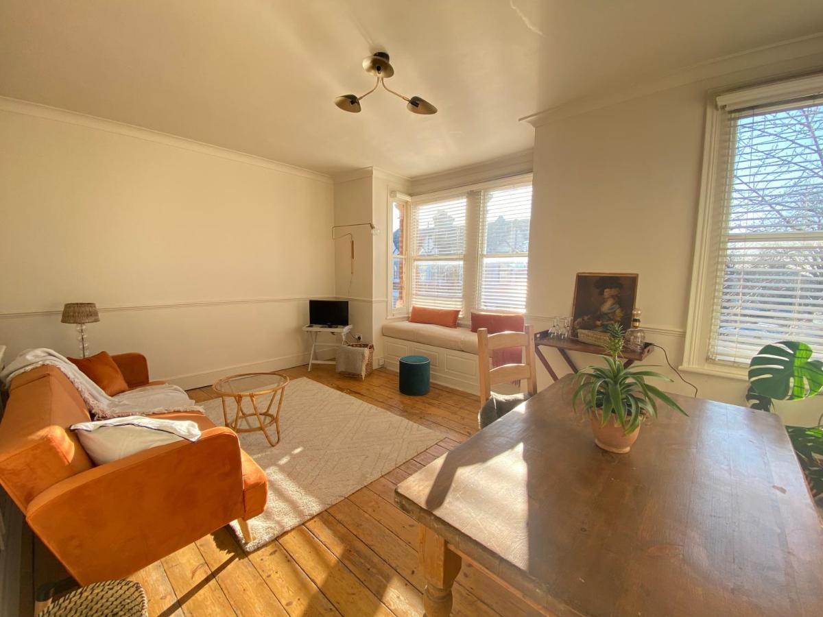 Stylish Apt London Excel Olympic Close To Station Apartment Екстериор снимка