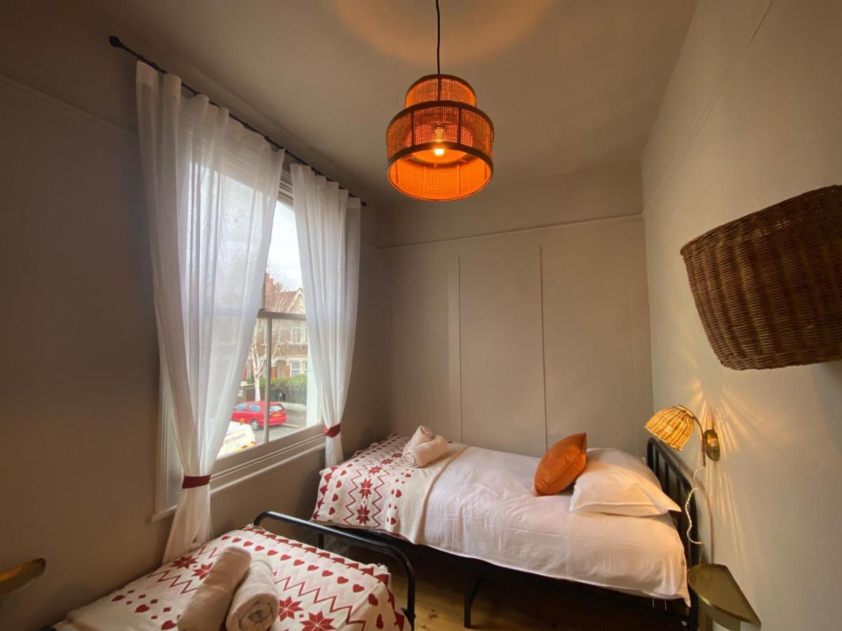 Stylish Apt London Excel Olympic Close To Station Apartment Екстериор снимка